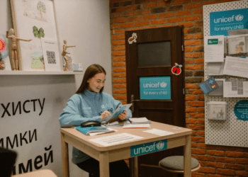 Розпочинається поетапне закриття «Блакитних точок» ЮНІСЕФ та УВКБ ООН у Польщі – причини і куди звертатися українцям