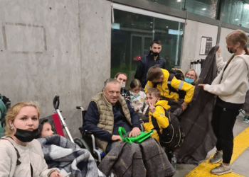 Боже, бережи Америку: як українські біженці з важкими хворобами знайшли надію в Техасі (відео)