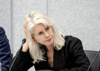 Ініціатива про “повернення українських біженців з Нідерландів додому” належить партії, яка має 7 місць з 150