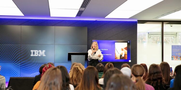 Українка створила спільноту з пошуку роботи в ІТ для українців у Великій Британії. Як їй це вдалося