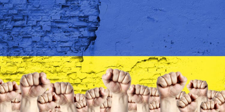 Українські біженці мають до 1 травня подати декларації про доходи