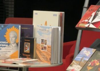 Українські книжки передали до Медіатеки Андре Мальро в Страсбурзі