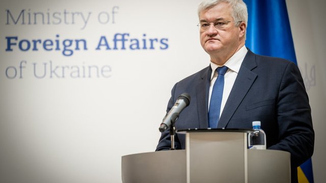 Україна просить чеську сторону розглянути можливість створення в Чехії державних двомовних шкіл для українських дітей