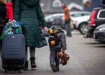 «Дуже невтішні тенденції»: чому українські біженці залишаються за кордоном