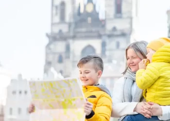 Хто з українців може оформити довгострокове перебування у Чехії та як це зробити