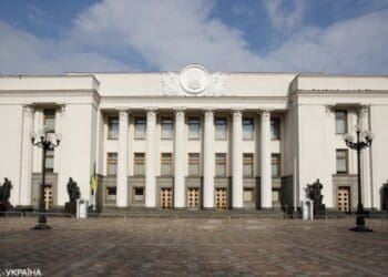 У Раді пропонують зробити вільним перетин кордону для однієї категорії студентів