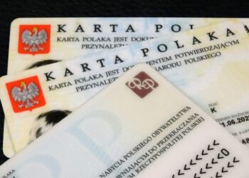 Польща вже видала громадянам України майже 78 тисяч карт поляка