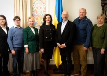 Заступниця глави МЗС провела зустріч з представниками Світового конгресу українців