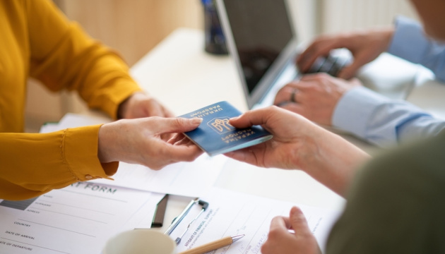 Майже 4,2 мільйона українців мають тимчасовий захист у ЄС