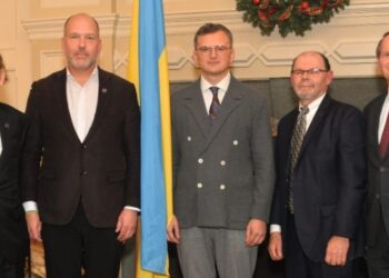 Діаспора організувала вечір за участі Дмитра Кулеби в Торонто