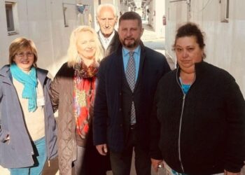 Консул відвідав українських біженців у грецькому місті Серрес