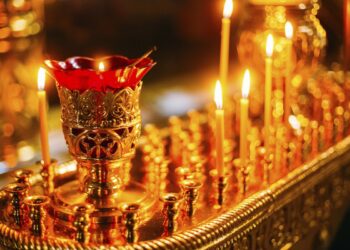 Проросійські олігархи заманюють українців за кордоном у псевдорелігійні осередки