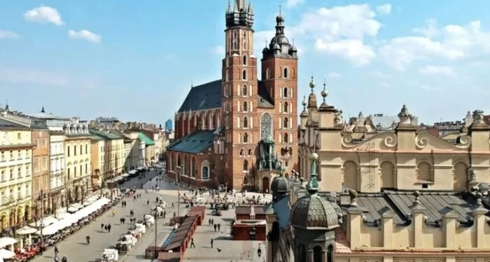 Яке місто Польщі стане найкращим для українців у 2025 році