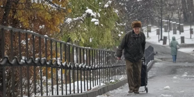 «Буде аудит». Українцям, які оформили єПідтримку за кордоном, доведеться її повернути — Шмигаль