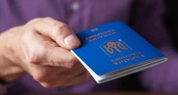 Посол Чехії розповів про ситуацію з видачею паспортів українцям призовного віку