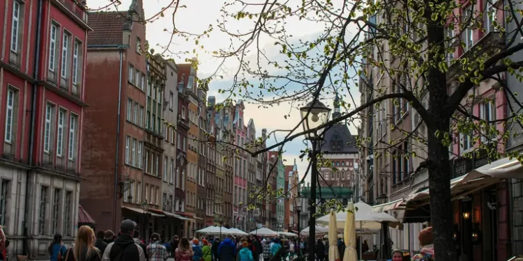 У Польщі запустили нову програму допомоги українським біженцям