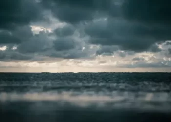 У Грецію прийшов руйнівний шторм “Бора”: регіони, у яких найбільш небезпечно