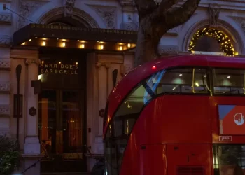 Що обов’язково треба мати при перетині кордону перед святами