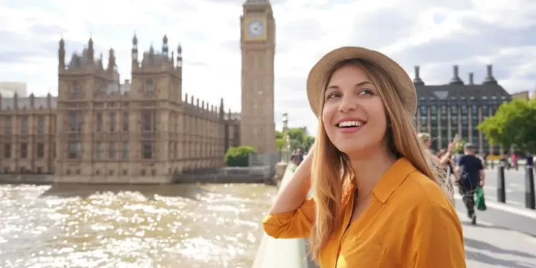 Велика Британія продовжить візи для українців: нові умови та терміни