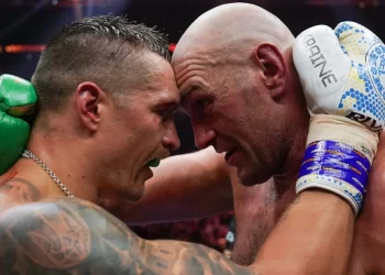Реванш Усик – Ф’юрі: де українцям дивитися бокс у Польщі, Німеччині, США та інших країнах, на яких каналах і скільки коштує трансляція