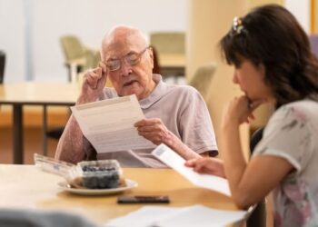 Міжнародні пенсії для українців. Хто і коли має надати ПФУ документ про ідентифікацію