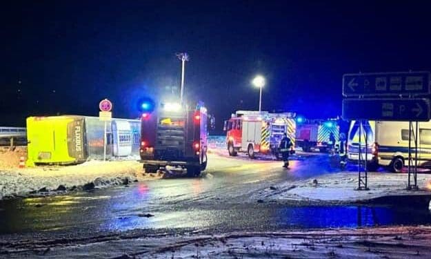 ЗМІ: У суботній аварії автобуса у Німеччині загинула українка