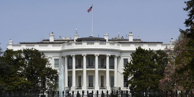 Програму для українців U4U призупинили — Служба громадянства та імміграції США