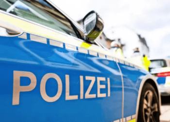 У Німеччині на будинку, де живуть українці, намалювали свастику