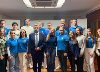 Члени Спілки української молоді в Іспанії зустрілися з послом України