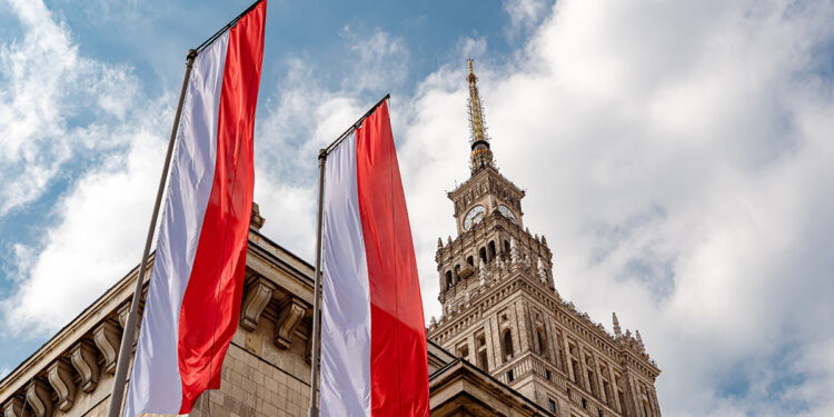 В НБУ вважають, що наразі зростає адаптація українських мігрантів за кордоном