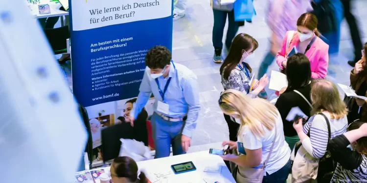 У ФРН створять центри допомоги українцям у пошуку роботи