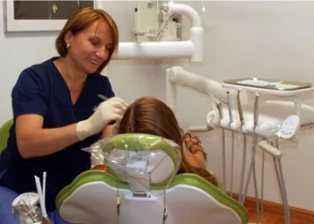 У Польщі українці можуть отримати гроші на лікування зубів: що слід зробити