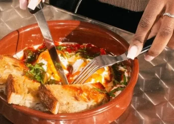 «Змінюється завдяки українцям». Фудблогерка Gastroberlin про те, де шукати борщ у Берліні, та найцікавіші ресторани від українців