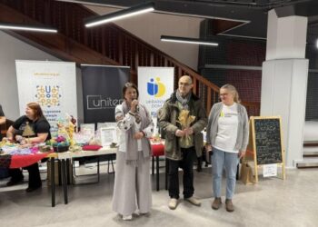 Благодійний різдвяний ярмарок у Варшаві