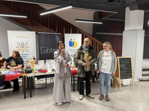 Благодійний різдвяний ярмарок у Варшаві