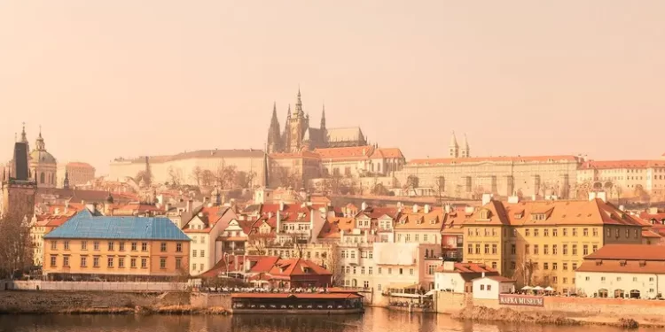 Найголовніші фрази, які варто вивчити перед поїздкою до Чехії