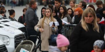 Не біженці. Українців якої категорії зараз найбільше у Польщі