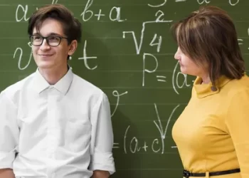 “Мамо, я весь урок сперечався з вчителем. Знаєш, що він зробив?” Мережу захопила історія зі США: українці діляться схожим досвідом