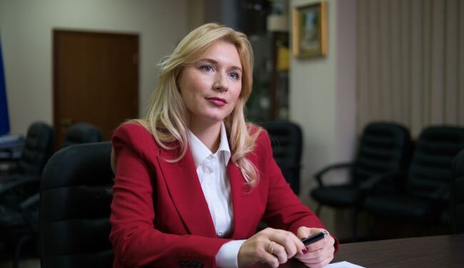 Юлія Жовтяк, Служба зайнятості: Тим, хто працює руками, готові платити 100 тисяч гривень і більше