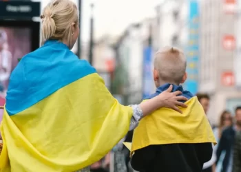 Українці за кордоном можуть отримати допомогу по безробіттю: що потрібно знати