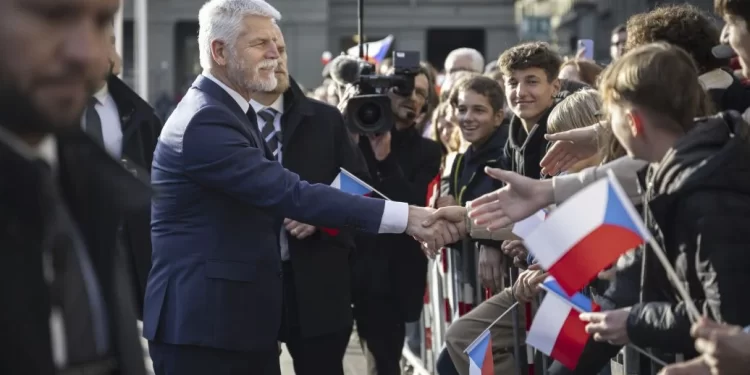 У Чехії змінили правила проживання для українців і росіян