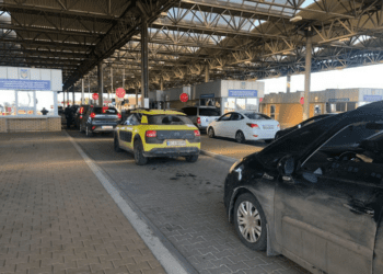 Продати чи зареєструвати — що робити з українськими авто в ЄС