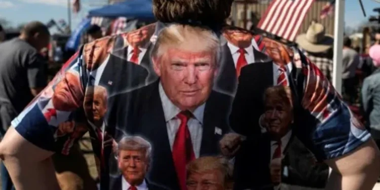 Ласкаво просимо на вихід! Чи загрожує українцям нова міграційна політика США