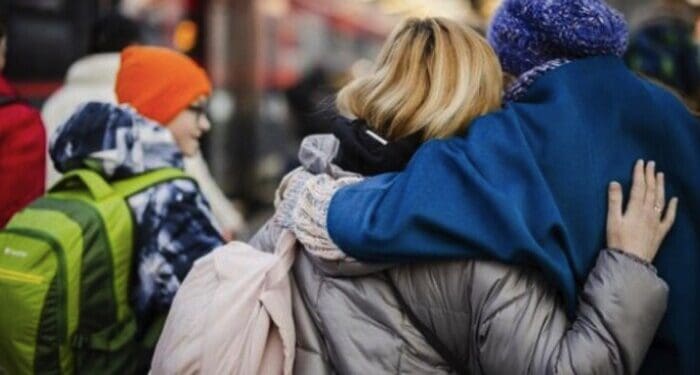 Чому деякі українські біженці повертаються додому: історії з життя