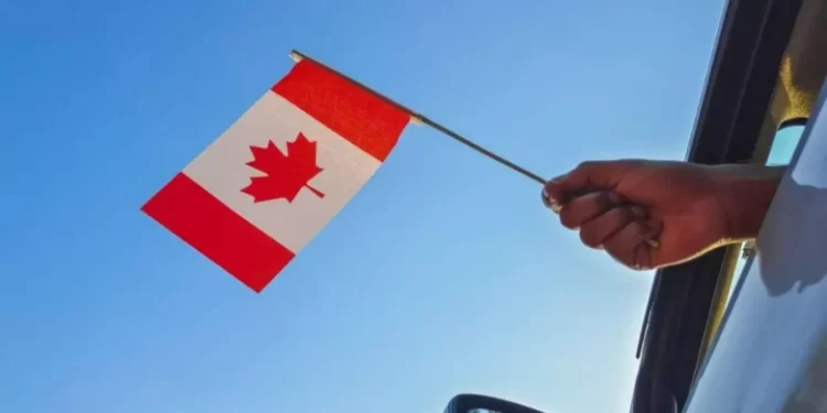 Канада продовжила підтримку українських біженців до 2026 року