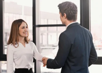 Чи потрібні Україні мігранти для покриття дефіциту на ринку праці: відповідь Мінсоцполітики