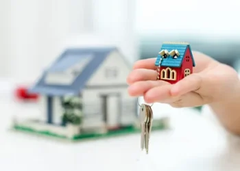 Українці активно купують нерухомість в одній із країн ЄС: які міста обирають та скільки коштує