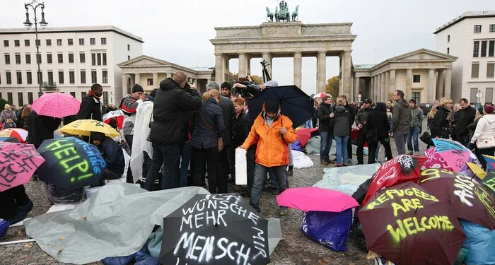 Німеччина призупинила прийом біженців за програмою ООН: чи стосується це українців