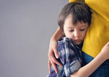 Що робити, якщо за кордоном відбирають дитину: роз’яснення МЗС України