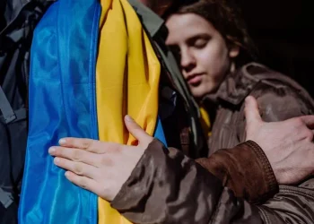 “Не побачимо батьків найближчим часом”: переселенці з окупованих територій розчаровані діями США